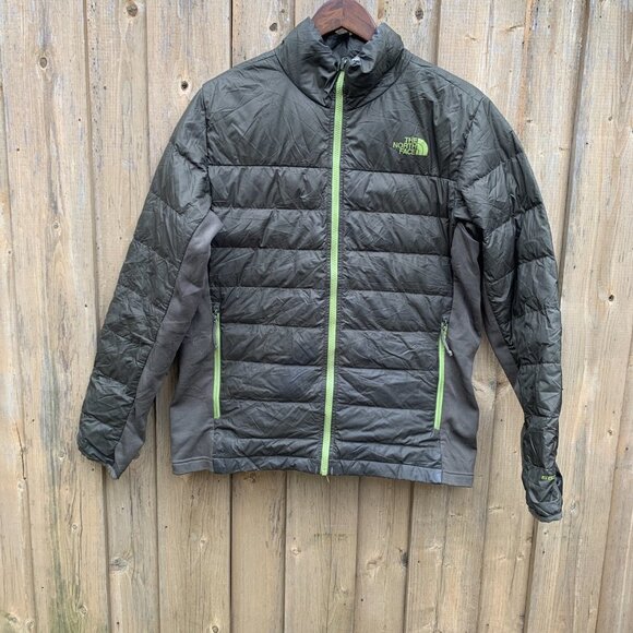 The North Face Puffer Jacket Medium Green - Picture 10 of 10